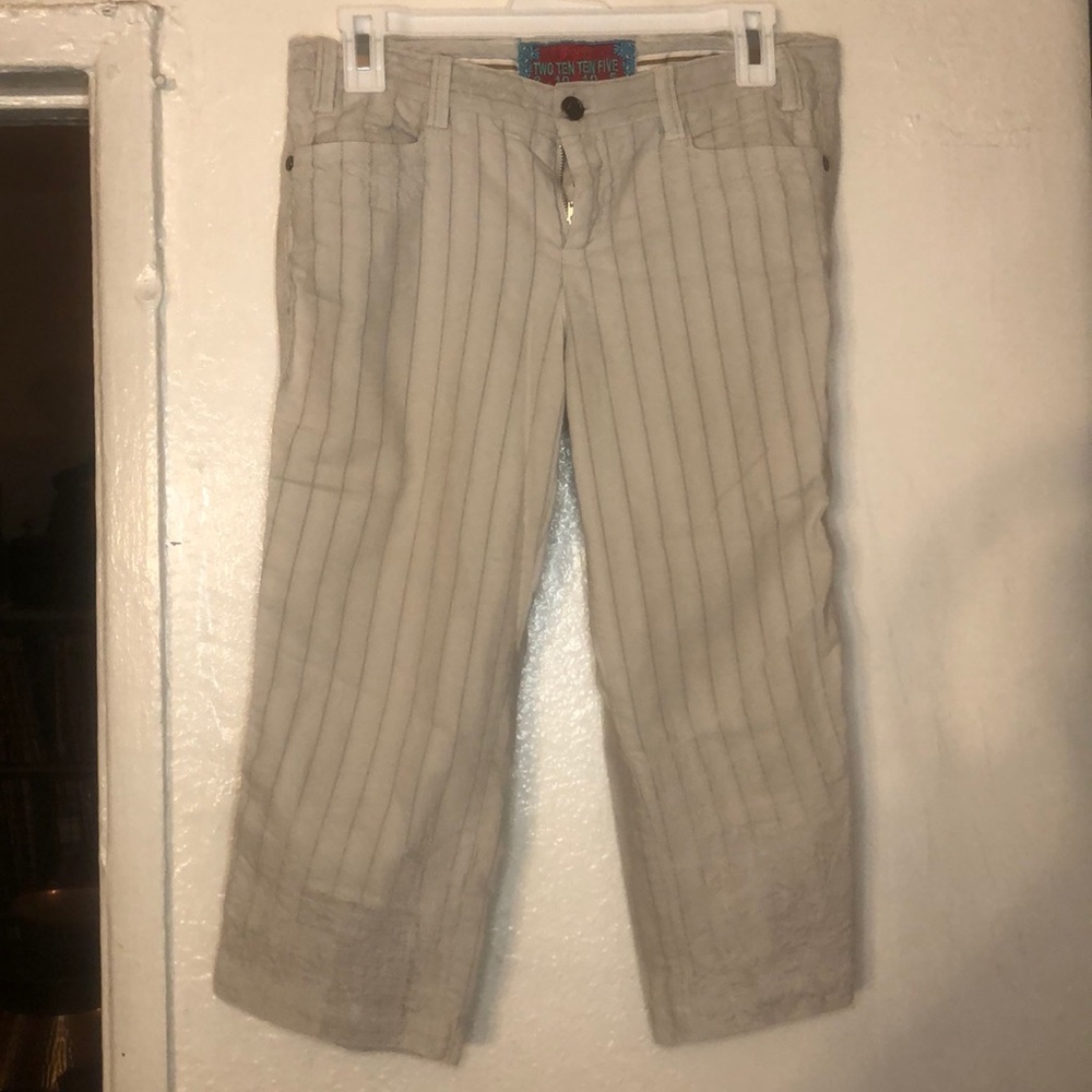 Two Ten Ten Five Capri pants